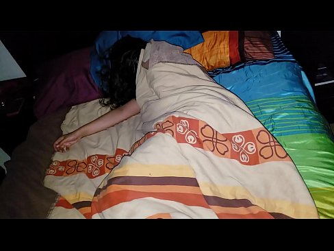 ❤️ Stepson berating sua jovem madrasta enquanto ela dorme. Porno fb em pt-br.teencumpot.ru